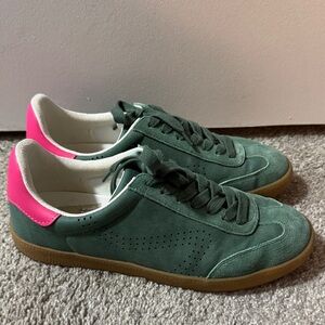 Steve Madden Green and Pink Sneakers
